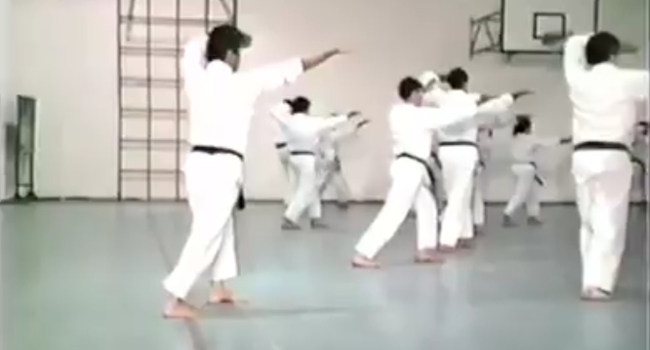 karate metz os-magnificpopup/katas kanku-me-ohshima.jpg